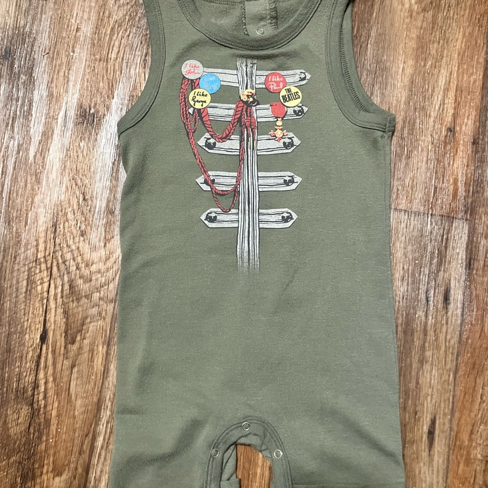 Junk Food Beatles Green Romper 18M